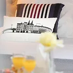 Hotel Restaurant Du Fronton - Maison Bonnet