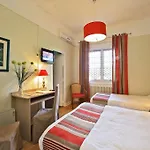 Hotel Restaurant Du Fronton - Maison Bonnet 3*