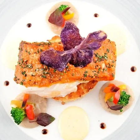 Restaurant Du Fronton - Maison Bonnet ホテル