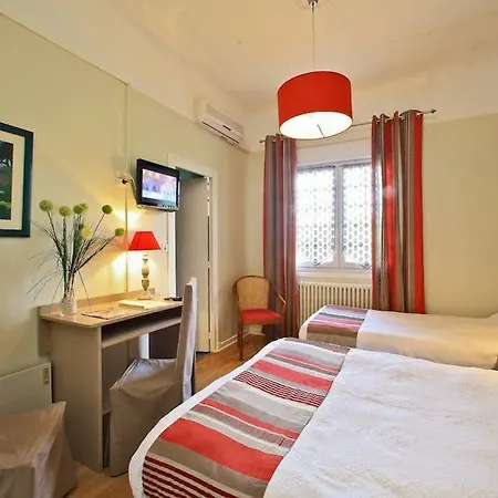 ホテル Restaurant Du Fronton - Maison Bonnet 3*