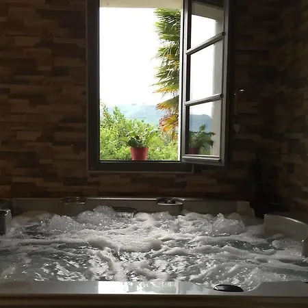 ホテル Restaurant Du Fronton - Maison Bonnet 3*