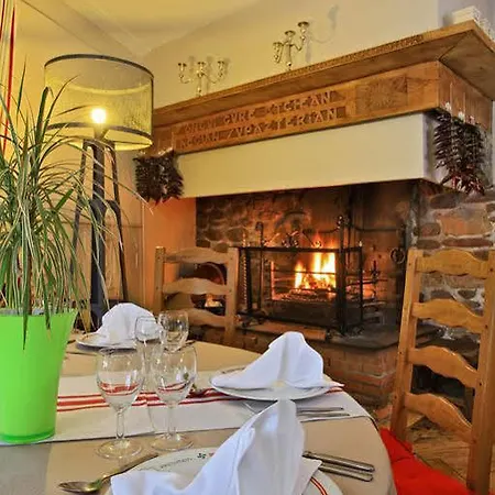 ホテル Restaurant Du Fronton - Maison Bonnet