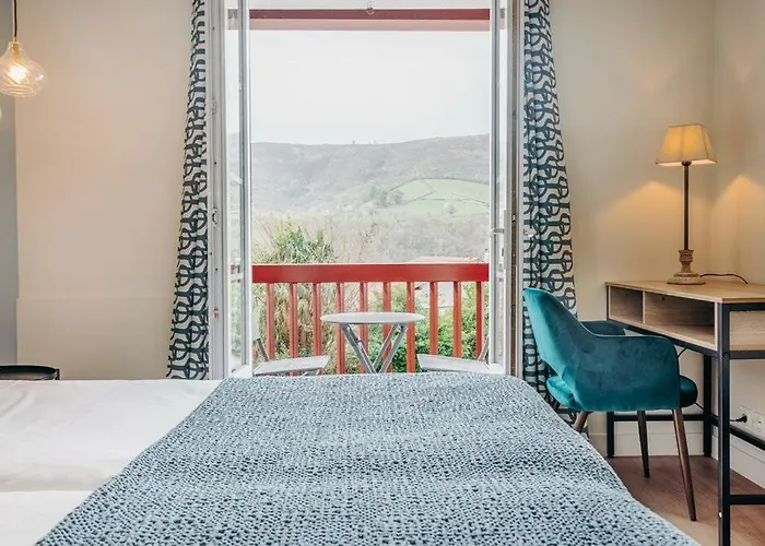 Hotel Restaurant Du Fronton - Maison Bonnet 3*