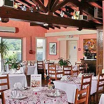 Restaurant Du Fronton - Maison Bonnet