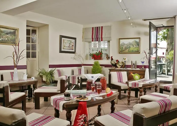 Restaurant Du Fronton - Maison Bonnet Отель